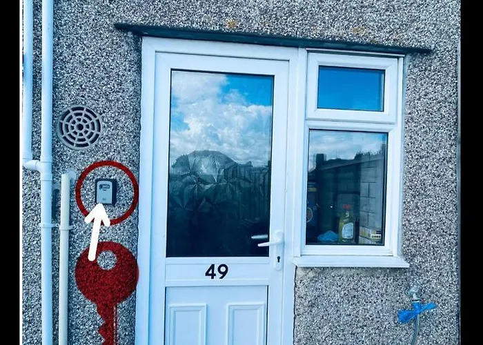 Single Room, Shared House